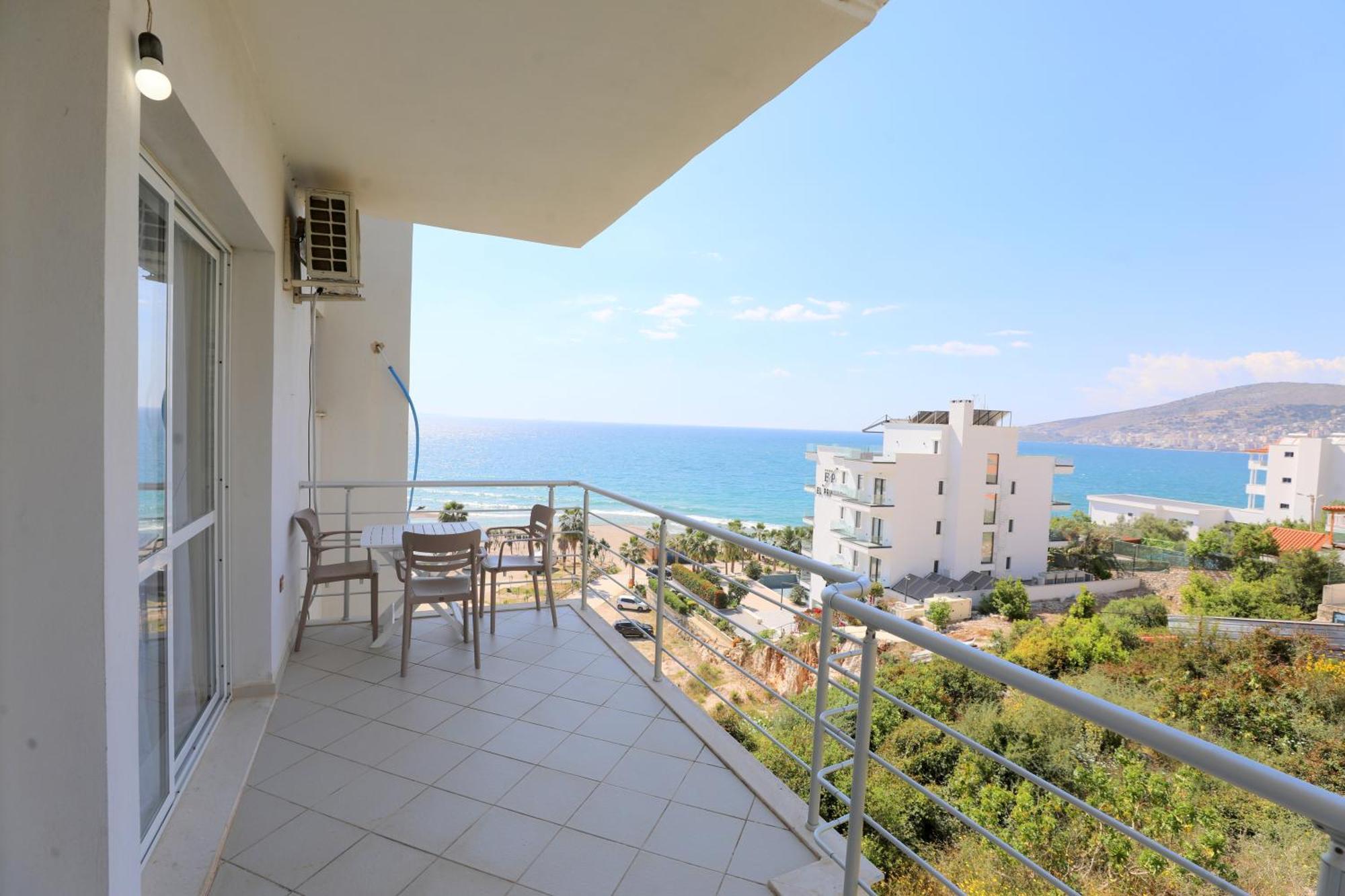 Blue Bay Apartments Sarande Exterior photo