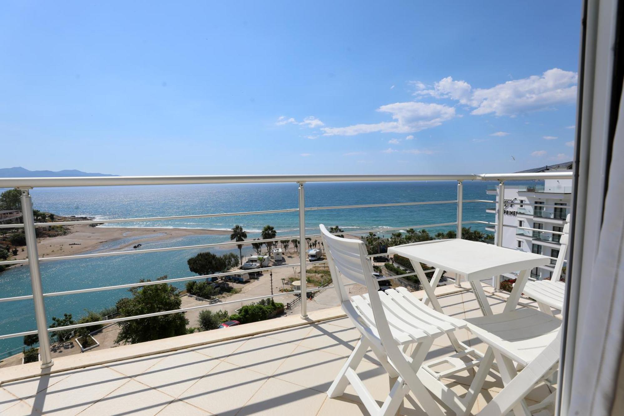 Blue Bay Apartments Sarande Exterior photo