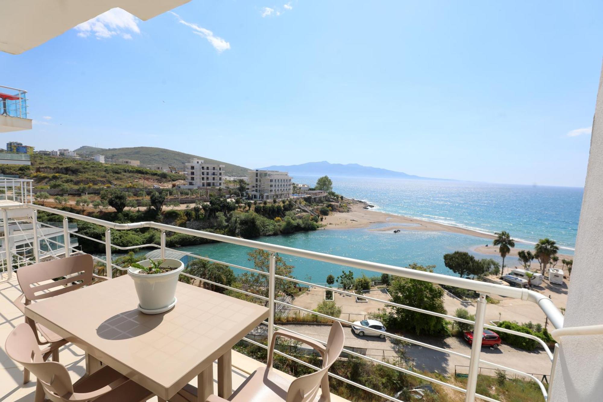 Blue Bay Apartments Sarande Exterior photo
